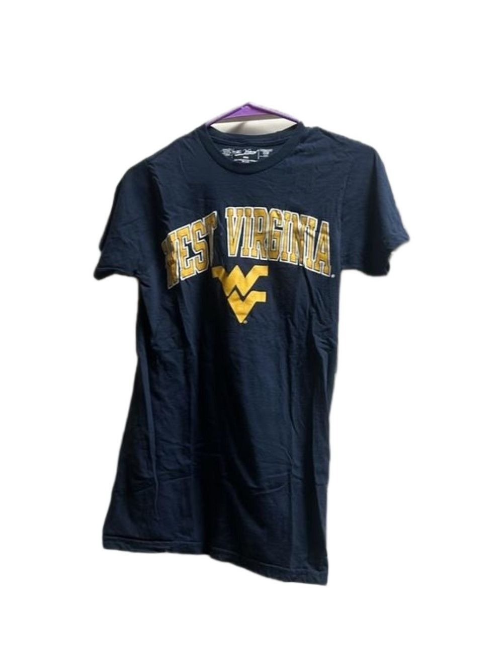 THE VICTORY Navy blue and gold West Virginia mountaineers t-shirt. boys small